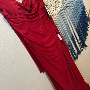 CUT FROM A LUXE SUPER STRECH JERESEY DRESS